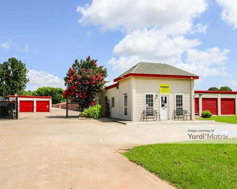 Source URL: https://cdnsc.rentcafe.com/dmslivecafe/3/1852272/1852272-1-3.jpg?width=-1&height=385&quality=80