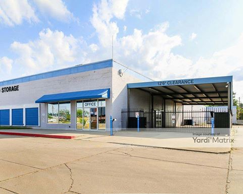 Source URL: https://cdnsc.rentcafe.com/dmslivecafe/3/1852290/1852290-1-3.jpg?width=-1&height=385&quality=80