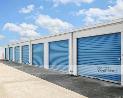 Source URL: https://cdnsc.rentcafe.com/dmslivecafe/3/1852291/1852291-1-5.jpg?width=-1&height=385&quality=80