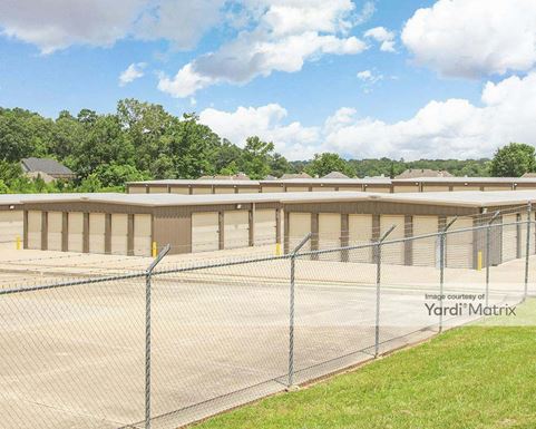 Source URL: https://cdnsc.rentcafe.com/dmslivecafe/3/1852304/1852304-1-4.jpg?width=-1&height=385&quality=80