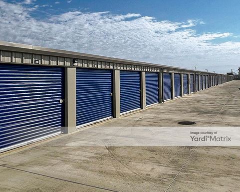 Source URL: https://cdnsc.rentcafe.com/dmslivecafe/3/1852314/1852314-1-5.jpg?width=-1&height=385&quality=80