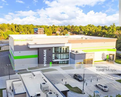 Source URL: https://cdnsc.rentcafe.com/dmslivecafe/3/1852328/1852328-1-2.jpg?width=-1&height=385&quality=80