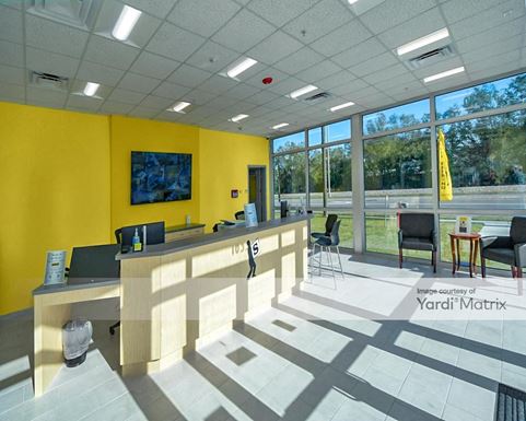 Source URL: https://cdnsc.rentcafe.com/dmslivecafe/3/1852332/1852332-1-3.jpg?width=-1&height=385&quality=80