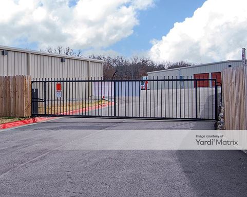 Source URL: https://cdnsc.rentcafe.com/dmslivecafe/3/1852345/1852345-1-2.jpg?width=-1&height=385&quality=80