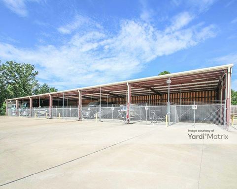 Source URL: https://cdnsc.rentcafe.com/dmslivecafe/3/1852359/1852359-1-5.jpg?width=-1&height=385&quality=80