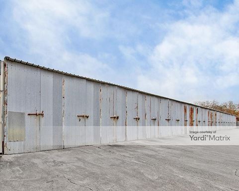 Source URL: https://cdnsc.rentcafe.com/dmslivecafe/3/1852364/1852364-1-4.jpg?width=-1&height=385&quality=80