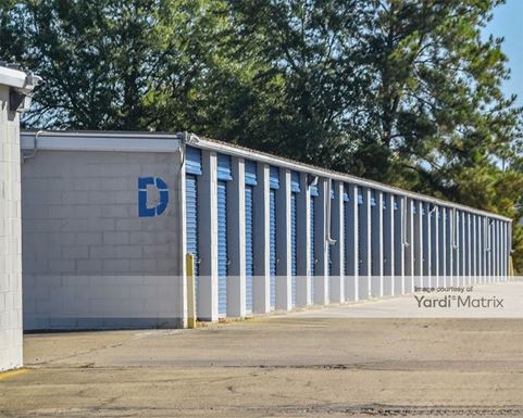 Source URL: https://cdnsc.rentcafe.com/dmslivecafe/3/1857982/1857982-1-5.jpg?width=-1&height=385&quality=80