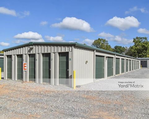 Source URL: https://cdnsc.rentcafe.com/dmslivecafe/3/1857985/1857985-1-3.jpg?width=-1&height=385&quality=80