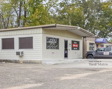 Storage Units for Rent available at 1330 South Memorial Drive, Prattville, AL 36067