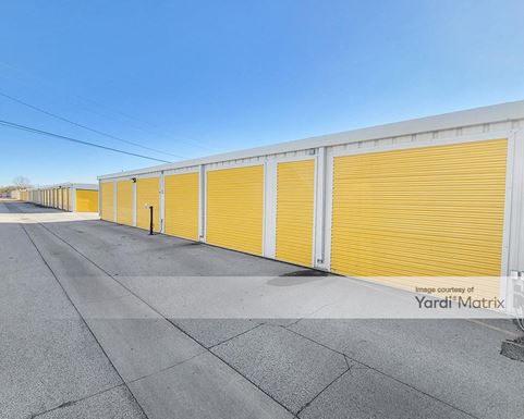 Source URL: https://cdnsc.rentcafe.com/dmslivecafe/3/1858007/1858007-1-5.jpg?width=-1&height=385&quality=80