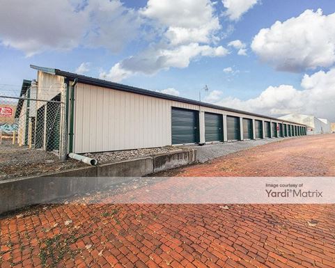 Source URL: https://cdnsc.rentcafe.com/dmslivecafe/3/1858008/1858008-1-5.jpg?width=-1&height=385&quality=80