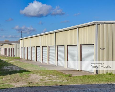 Source URL: https://cdnsc.rentcafe.com/dmslivecafe/3/1858086/1858086-1-3.jpg?width=-1&height=385&quality=80