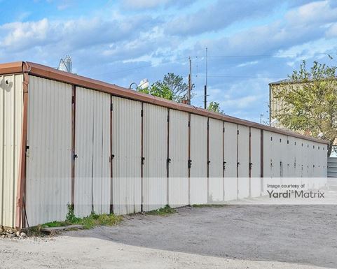 Source URL: https://cdnsc.rentcafe.com/dmslivecafe/3/1858106/1858106-1-2.jpg?width=-1&height=385&quality=80