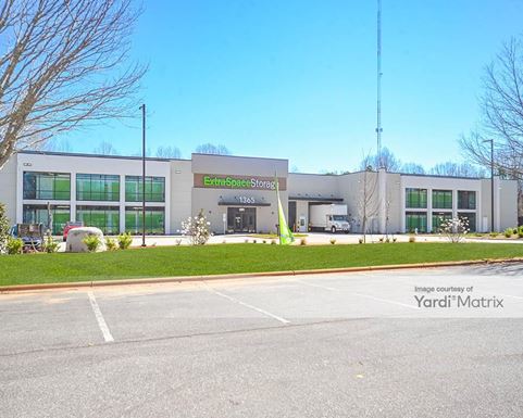 Source URL: https://cdnsc.rentcafe.com/dmslivecafe/3/1882815/1882815-1-3.jpg?width=-1&height=385&quality=80