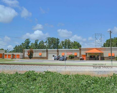 Source URL: https://cdnsc.rentcafe.com/dmslivecafe/3/1894048/1894048-1-4.jpg?width=-1&height=385&quality=80