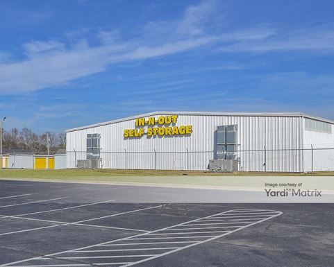 Source URL: https://cdnsc.rentcafe.com/dmslivecafe/3/1894063/1894063-1-4.jpg?width=-1&height=385&quality=80