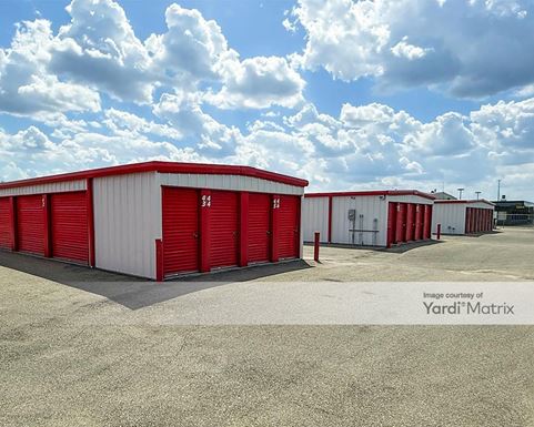 Source URL: https://cdnsc.rentcafe.com/dmslivecafe/3/1894136/1894136-1-4.jpg?width=-1&height=385&quality=80