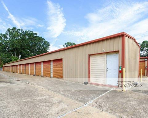 Source URL: https://cdnsc.rentcafe.com/dmslivecafe/3/1905858/1905858-1-4.jpg?width=-1&height=385&quality=80