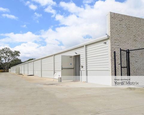 Source URL: https://cdnsc.rentcafe.com/dmslivecafe/3/1905917/1905917-1-4.jpg?width=-1&height=385&quality=80