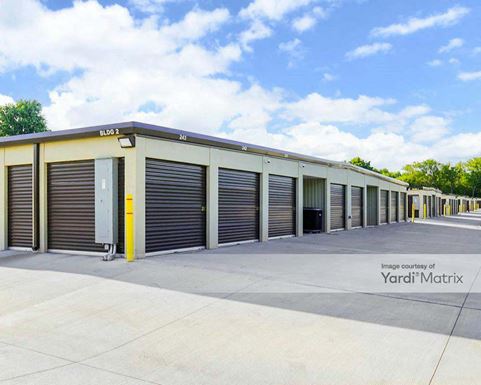 Source URL: https://cdnsc.rentcafe.com/dmslivecafe/3/1905925/1905925-1-1.jpg?width=-1&height=385&quality=80