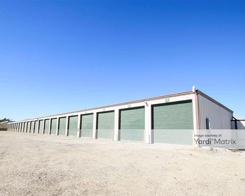 Source URL: https://cdnsc.rentcafe.com/dmslivecafe/3/1905935/1905935-1-2.jpg?width=-1&height=385&quality=80