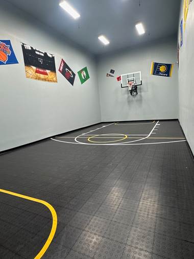 Storage Units for Rent available at 901 West Civic Center Drive, Santa Ana, CA 92703