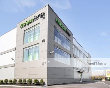 Storage Units for Rent available at 10 Gordon Drive, Syosset, NY 11791