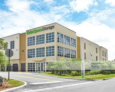 Storage Units for Rent available at 1480 NW 66th Avenue, Plantation, FL 33313