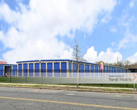 Source URL: https://cdnsc.rentcafe.com/dmslivecafe/3/1955437/1955437-1-1.jpg?width=-1&height=385&quality=80