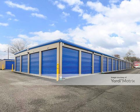 Source URL: https://cdnsc.rentcafe.com/dmslivecafe/3/1955437/1955437-1-3.jpg?width=-1&height=385&quality=80