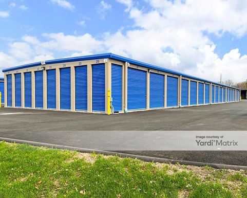 Source URL: https://cdnsc.rentcafe.com/dmslivecafe/3/1955437/1955437-1-4.jpg?width=-1&height=385&quality=80