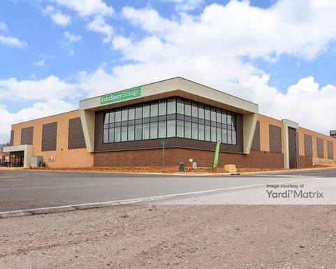 Source URL: https://cdnsc.rentcafe.com/dmslivecafe/3/1955439/1955439-1-5.jpg?width=-1&height=385&quality=80