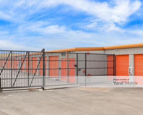 Source URL: https://cdnsc.rentcafe.com/dmslivecafe/3/1971874/1971874-1-4.jpg?width=-1&height=385&quality=80