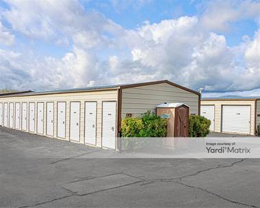 Storage Units for Rent available at 6453 Crater Lake Hwy, Central Point, OR 97502