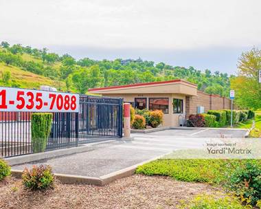 Storage Units for Rent available at 400 Pear Tree Lane, Phoenix, OR 97535