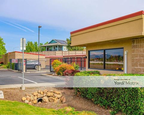 Source URL: https://cdnsc.rentcafe.com/dmslivecafe/3/1971927/1971927-1-5.jpg?width=-1&height=385&quality=80