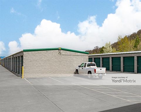 Source URL: https://cdnsc.rentcafe.com/dmslivecafe/3/1971930/1971930-1-5.jpg?width=-1&height=385&quality=80