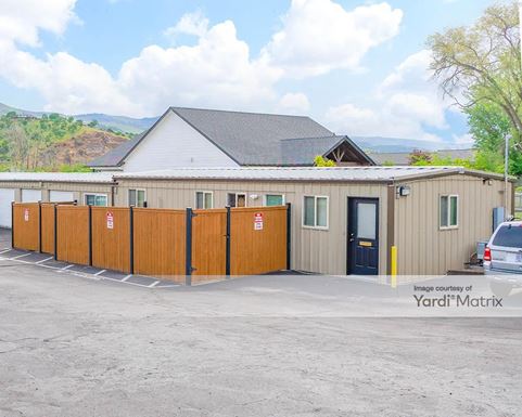 Source URL: https://cdnsc.rentcafe.com/dmslivecafe/3/1971951/1971951-1-2.jpg?width=-1&height=385&quality=80