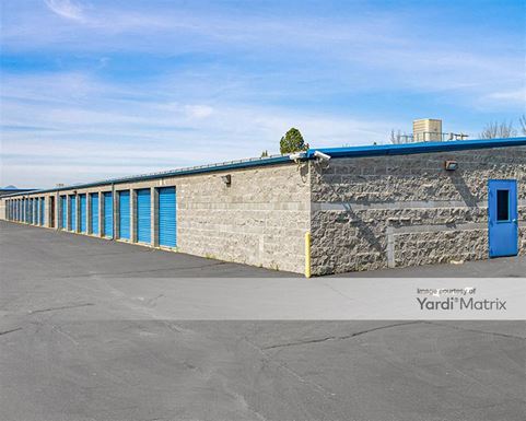 Source URL: https://cdnsc.rentcafe.com/dmslivecafe/3/1971985/1971985-1-4.jpg?width=-1&height=385&quality=80