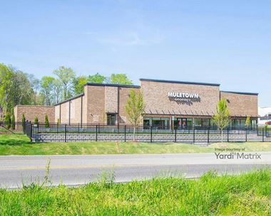 Storage Units for Rent available at 2600 Trotwood Avenue, Columbia, TN 38401