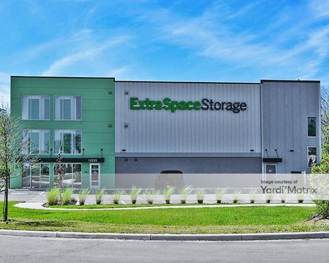 Source URL: https://cdnsc.rentcafe.com/dmslivecafe/3/1972098/1972098-1-5.jpg?width=-1&height=385&quality=80