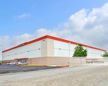 Storage Units for Rent available at 25621 Two Creeks, San Antonio, TX 78255