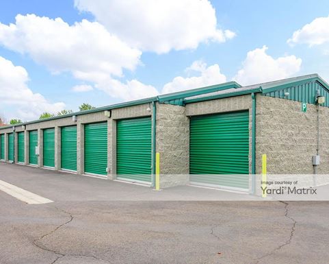 Source URL: https://cdnsc.rentcafe.com/dmslivecafe/3/1972143/1972143-1-3.jpg?width=-1&height=385&quality=80