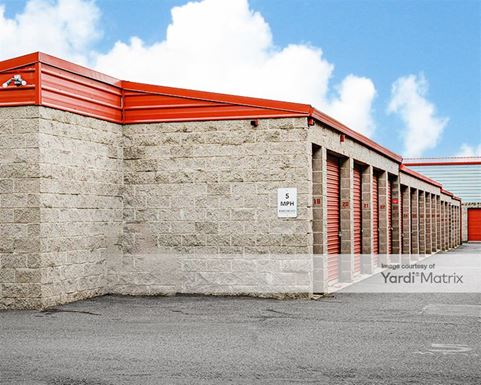 Source URL: https://cdnsc.rentcafe.com/dmslivecafe/3/1972145/1972145-1-3.jpg?width=-1&height=385&quality=80