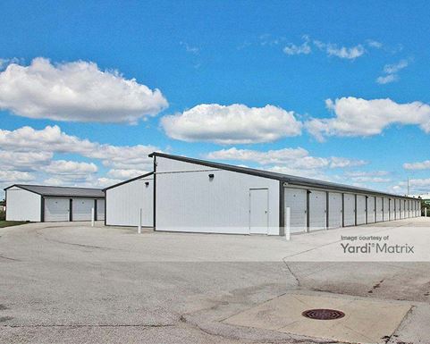 Source URL: https://cdnsc.rentcafe.com/dmslivecafe/3/1972157/1972157-1-2.jpg?width=-1&height=385&quality=80