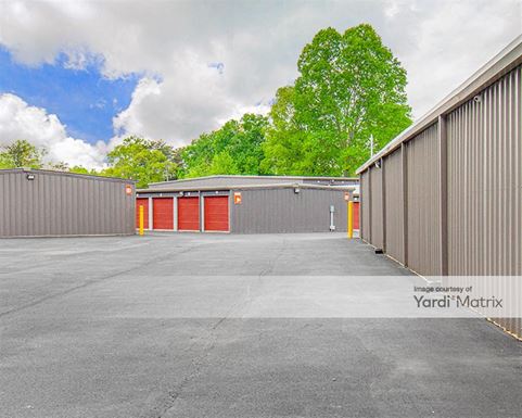 Source URL: https://cdnsc.rentcafe.com/dmslivecafe/3/1973392/1973392-1-3.jpg?width=-1&height=385&quality=80