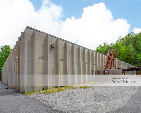 Source URL: https://cdnsc.rentcafe.com/dmslivecafe/3/1973397/1973397-1-4.jpg?width=-1&height=385&quality=80