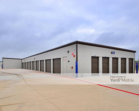 Source URL: https://cdnsc.rentcafe.com/dmslivecafe/3/1980545/1980545-1-3.jpg?width=-1&height=385&quality=80