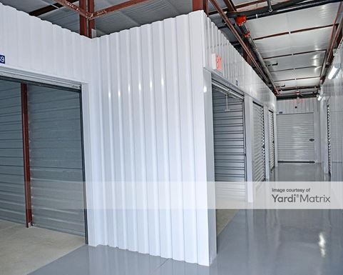 Source URL: https://cdnsc.rentcafe.com/dmslivecafe/3/1980545/1980545-1-5.jpg?width=-1&height=385&quality=80