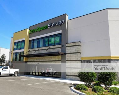 Storage Units for Rent available at 292 West Central Pkwy, Altamonte Springs, FL 32714